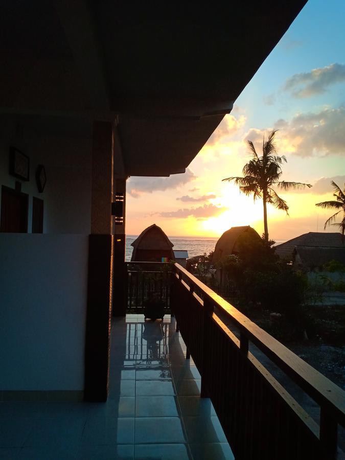 Dwiki Putra Home Stay Lembongan Exteriör bild