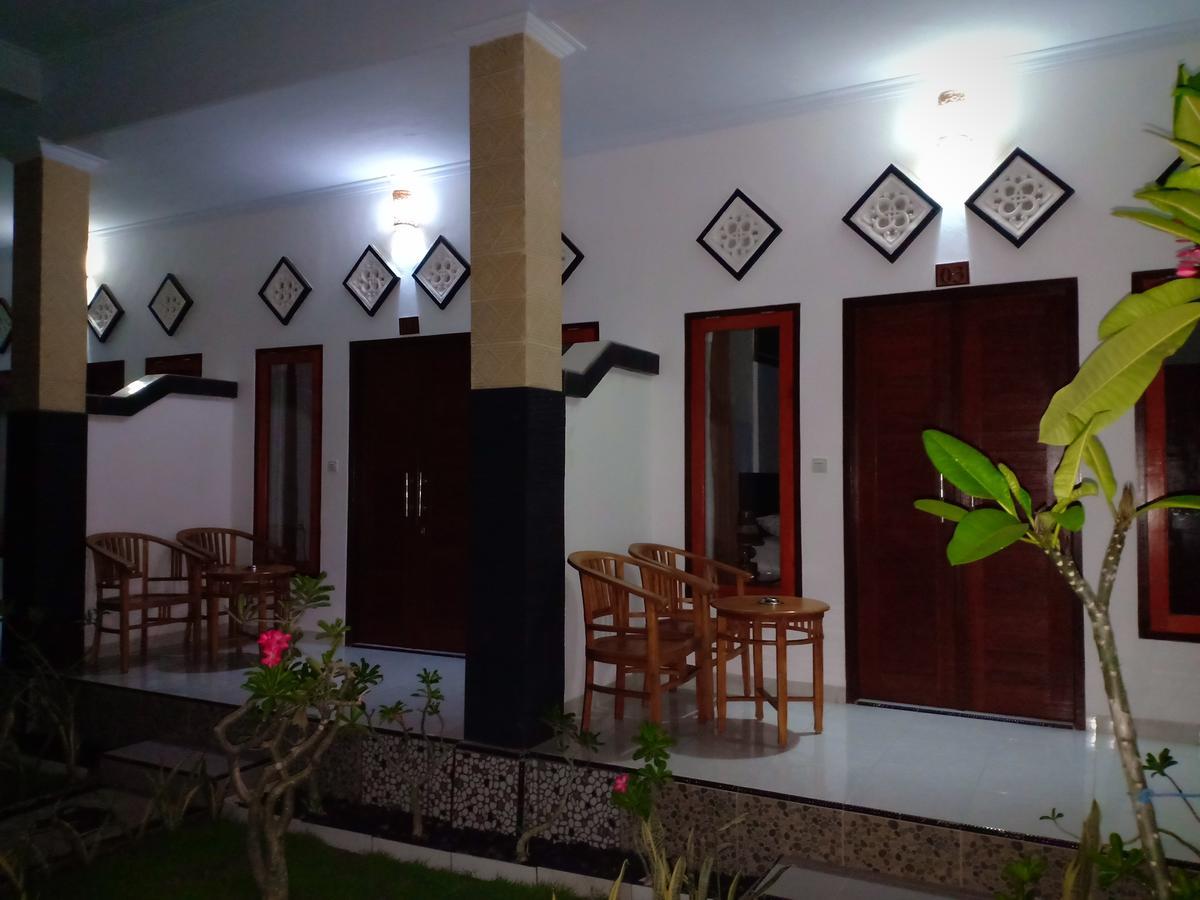 Dwiki Putra Home Stay Lembongan Exteriör bild